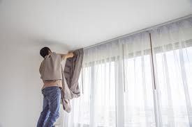 Installation curtains